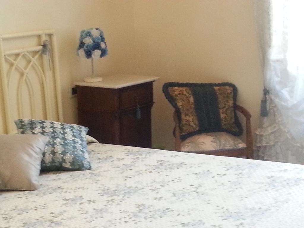 Casa Simonetti Acomodação com café da manhã Torre do Lago Puccini Quarto foto